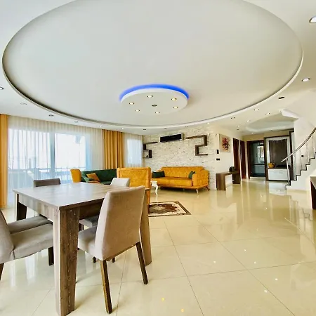 Luxury Roma With Private Pool Tatil Evi *