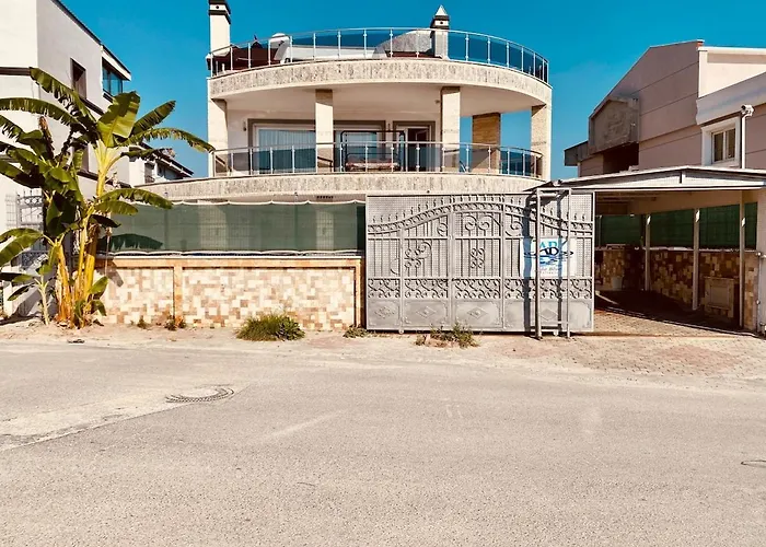 Luxury Roma With Private Pool Kuşadası