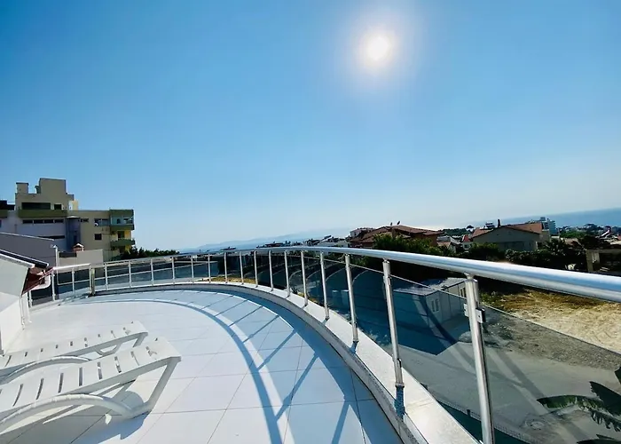 Hébergement de vacances Luxury Roma With Private Pool *