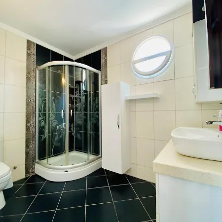 Luxury Roma With Private Pool Feriehus