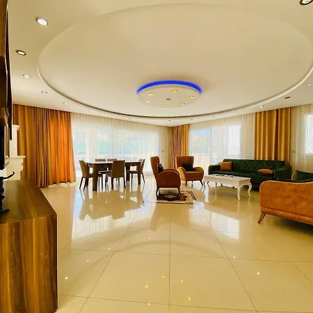 Luxury Roma With Private Pool * 쿠사다시